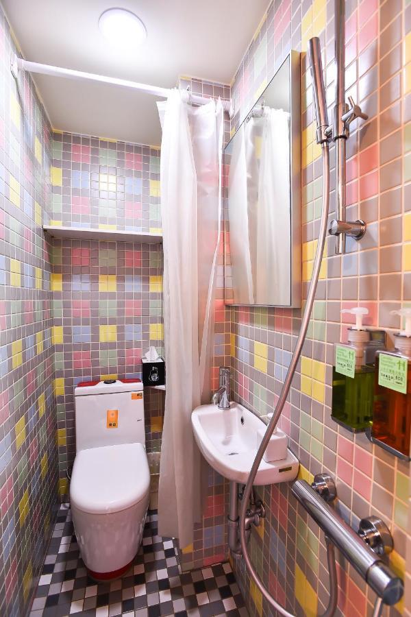 Rainbow Island Appartement Tainan Buitenkant foto
