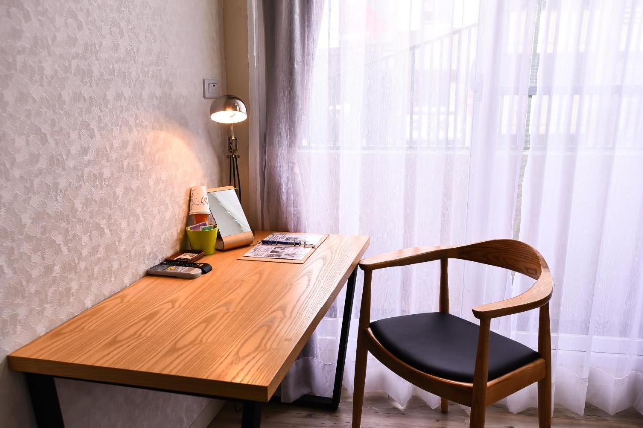 Rainbow Island Appartement Tainan Buitenkant foto