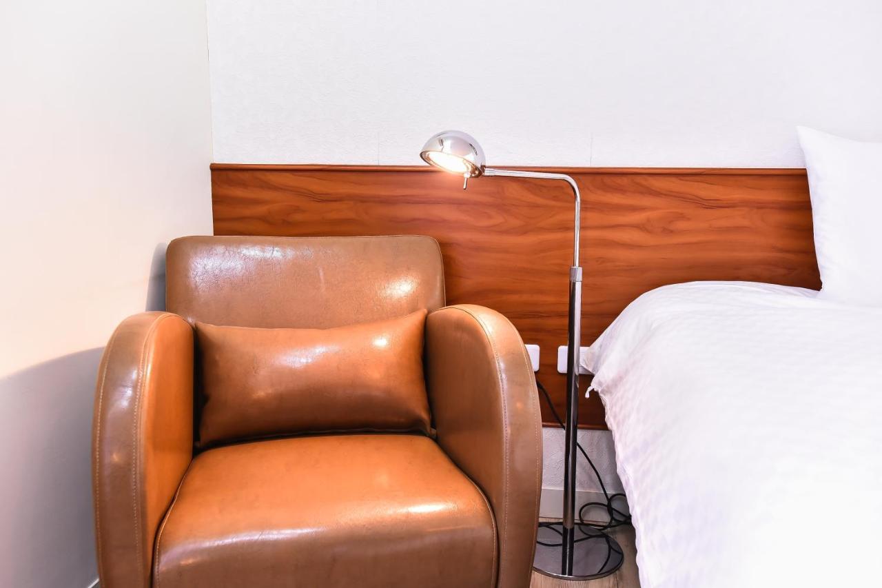 Rainbow Island Appartement Tainan Buitenkant foto