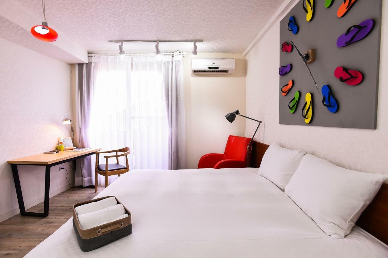 Rainbow Island Appartement Tainan Buitenkant foto